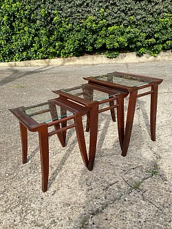 Maxime old tables gigognes 1940
