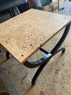 Table d appoint 1940 bois noirci et travertin