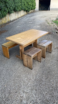 Charlotte perriand pour les arcs ensemble a restaurer