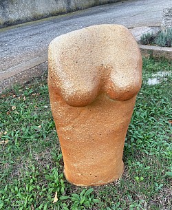 Buste en grès corps féminin 1960