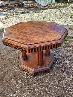 Table basse a collones 1925 monogramme