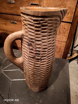 Pichet bois sculpté 1950